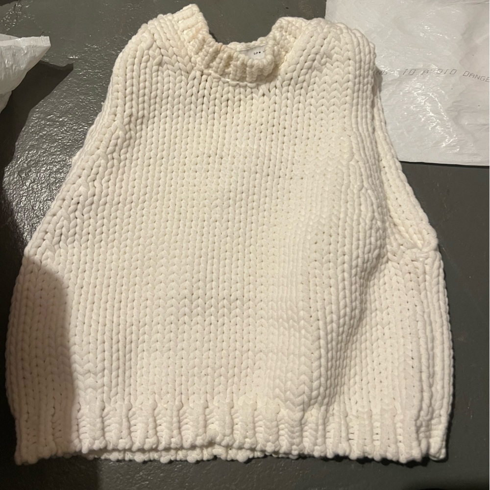 zara tank